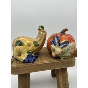 Vintage Gourd Pumpkin Salt & Pepper Shakers Thanksgiving Fall Table Decor  Spice